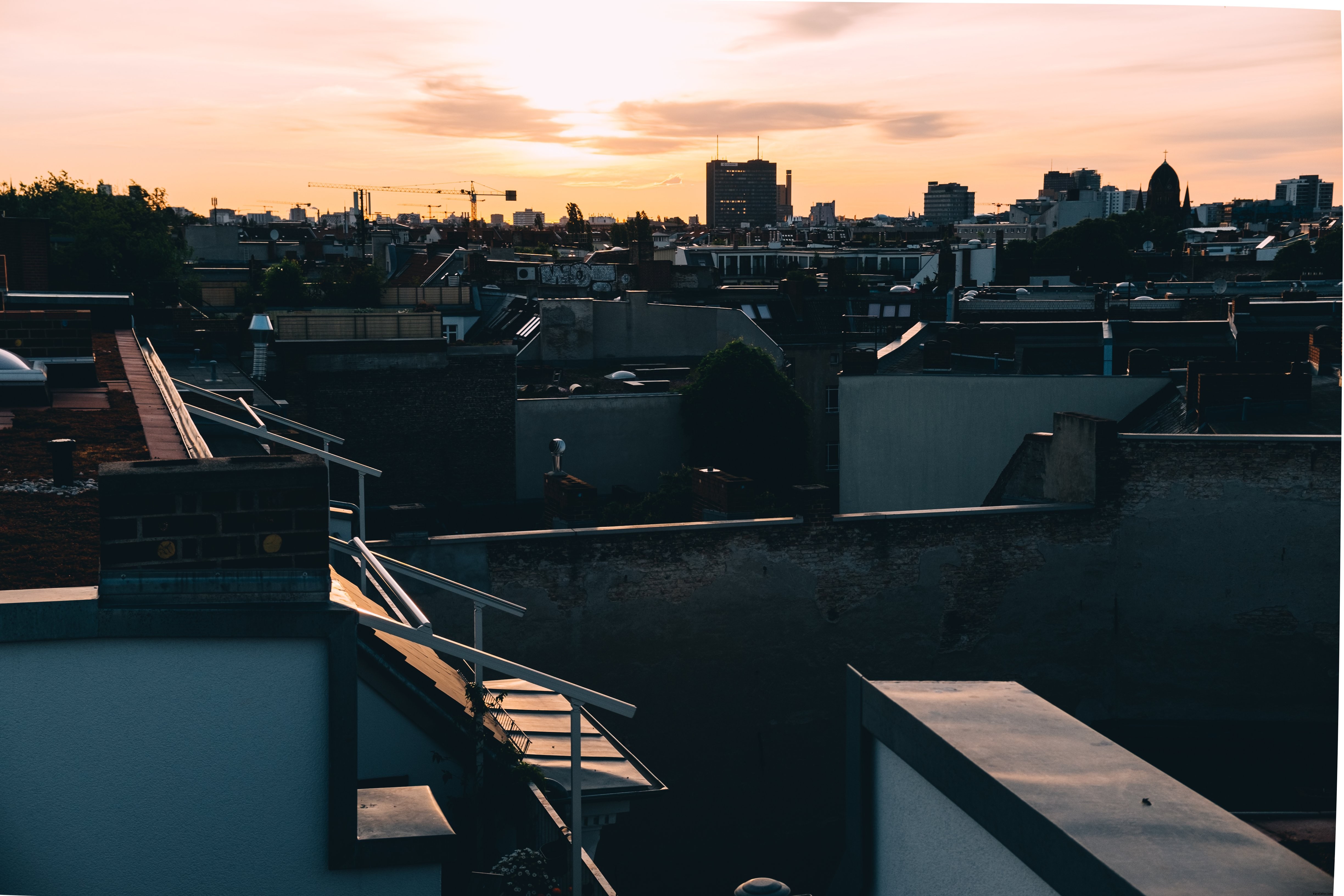 Stunning Industrial Rooftops at Sunset – Captivating Urban Photo