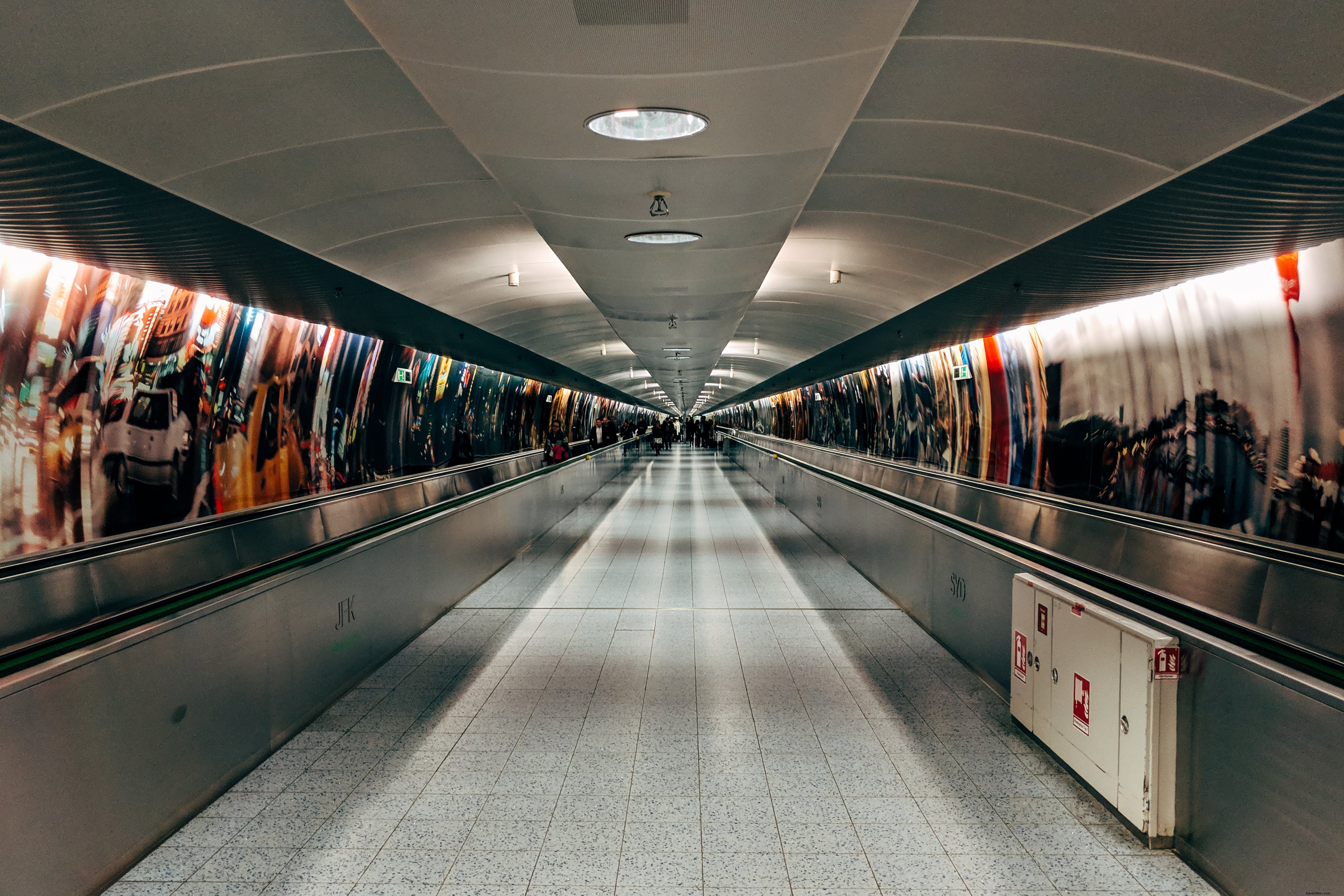 Stunning Hallway with Curved Roof and Group of People – Captivating Photo