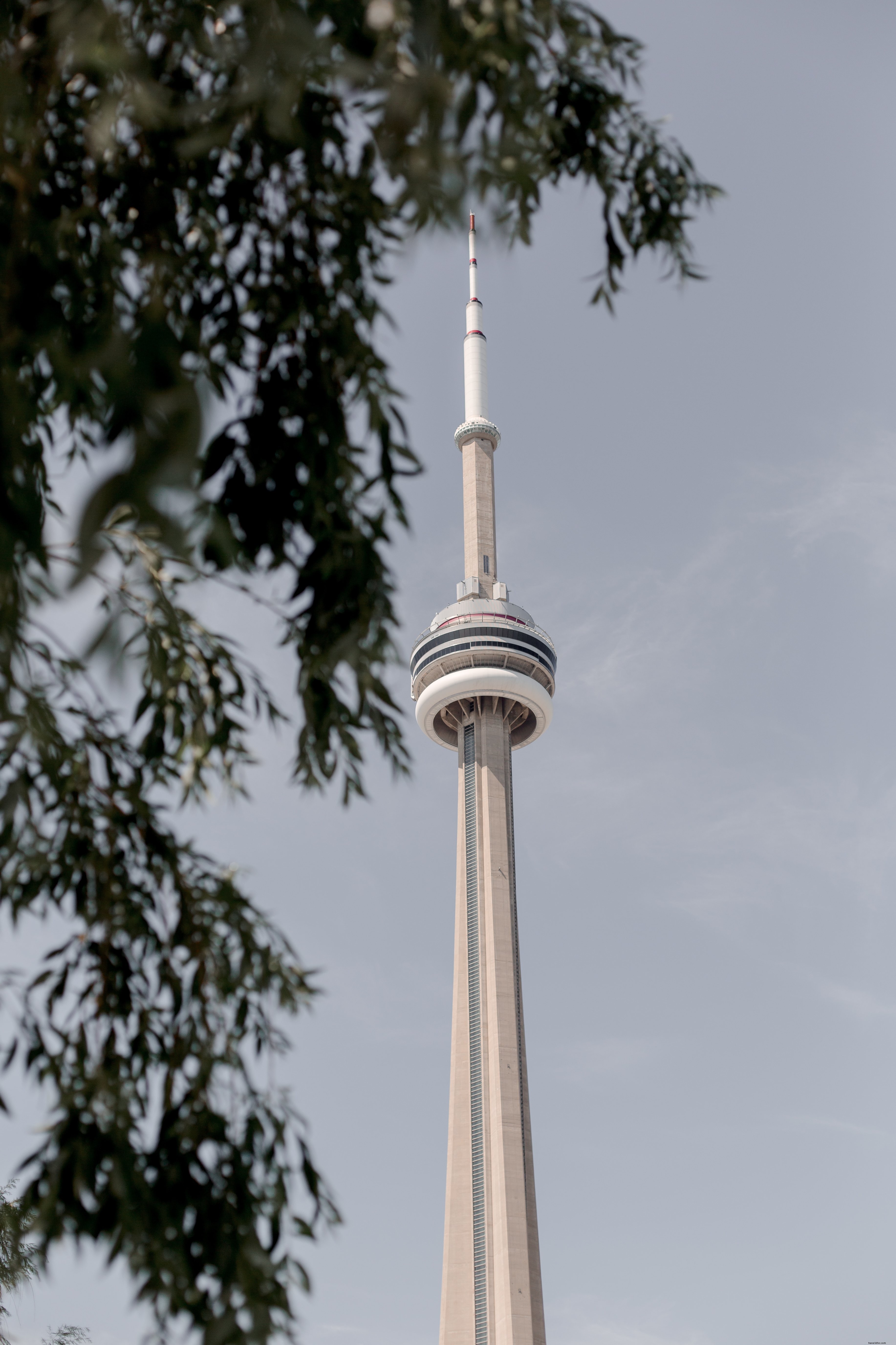Stunning CN Tower Photo Over Toronto s Blue Sky