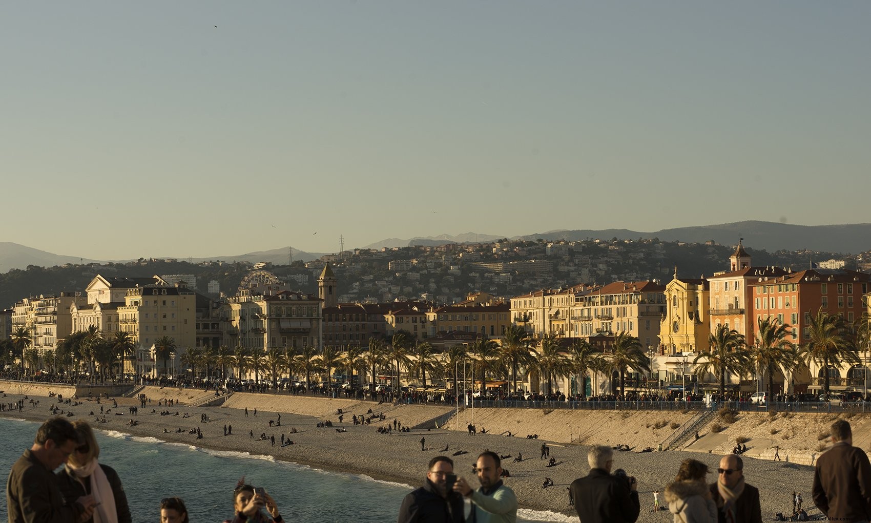 Stunning Seascape with City Skyline: Captivating Photo of Beach Exploration