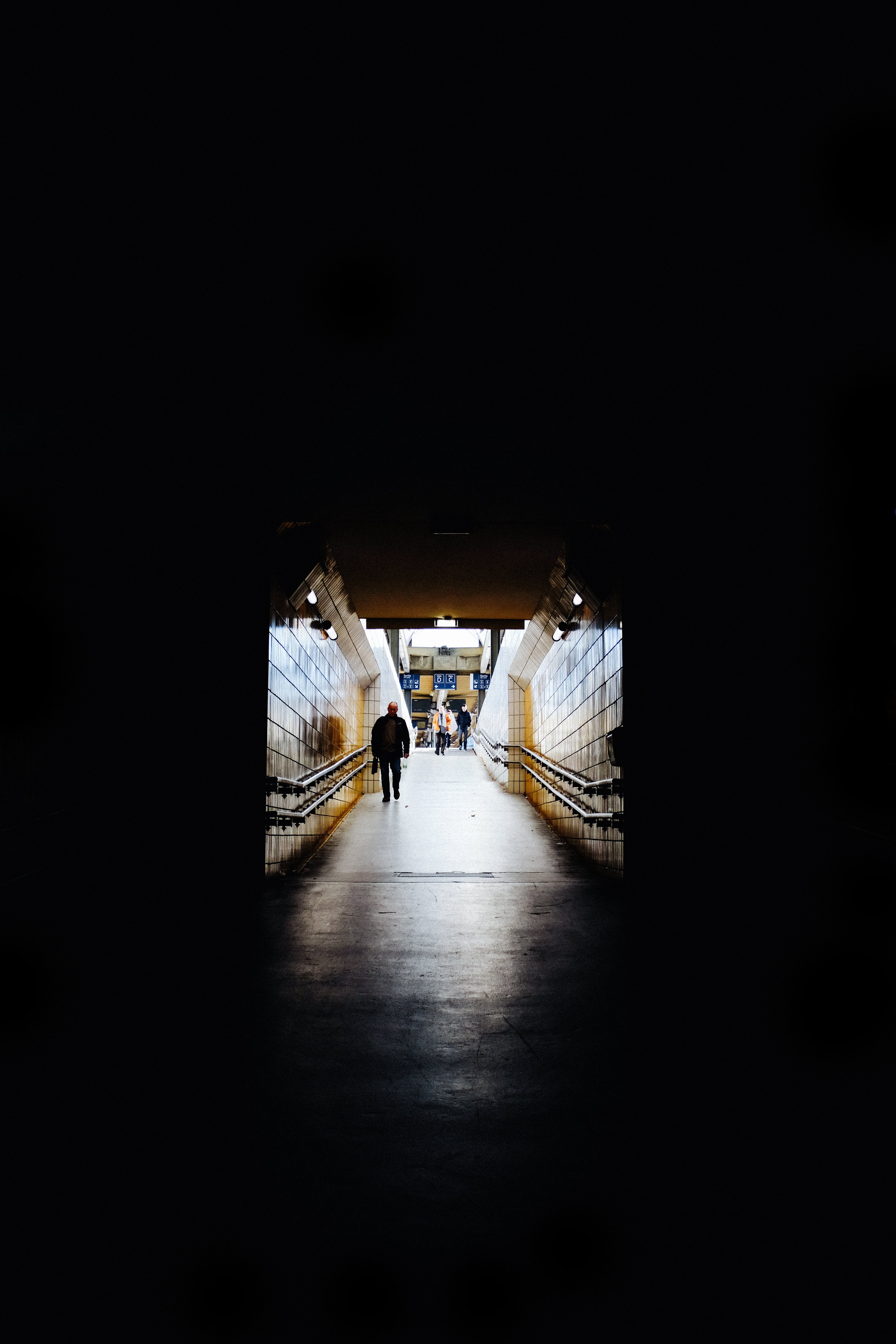 Stunning Underground Passage View: A Photographic Exploration