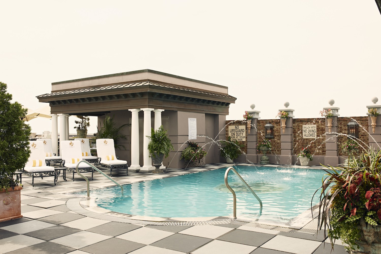 Charleston’s 11 Premier Hotel Bars You Must Visit