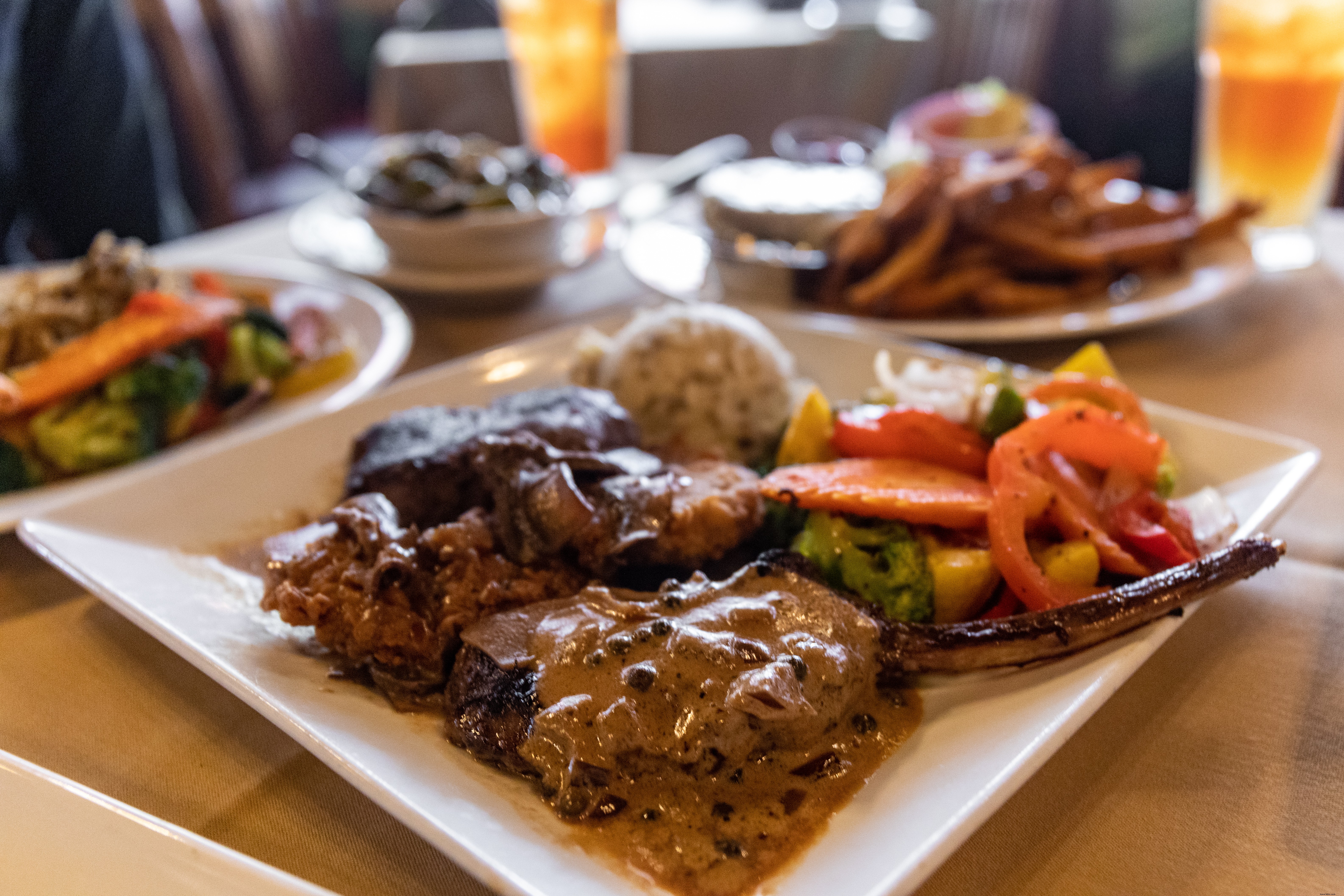 Dallas Thanksgiving Guide: Top Tours, Sports, Lights, and Dining