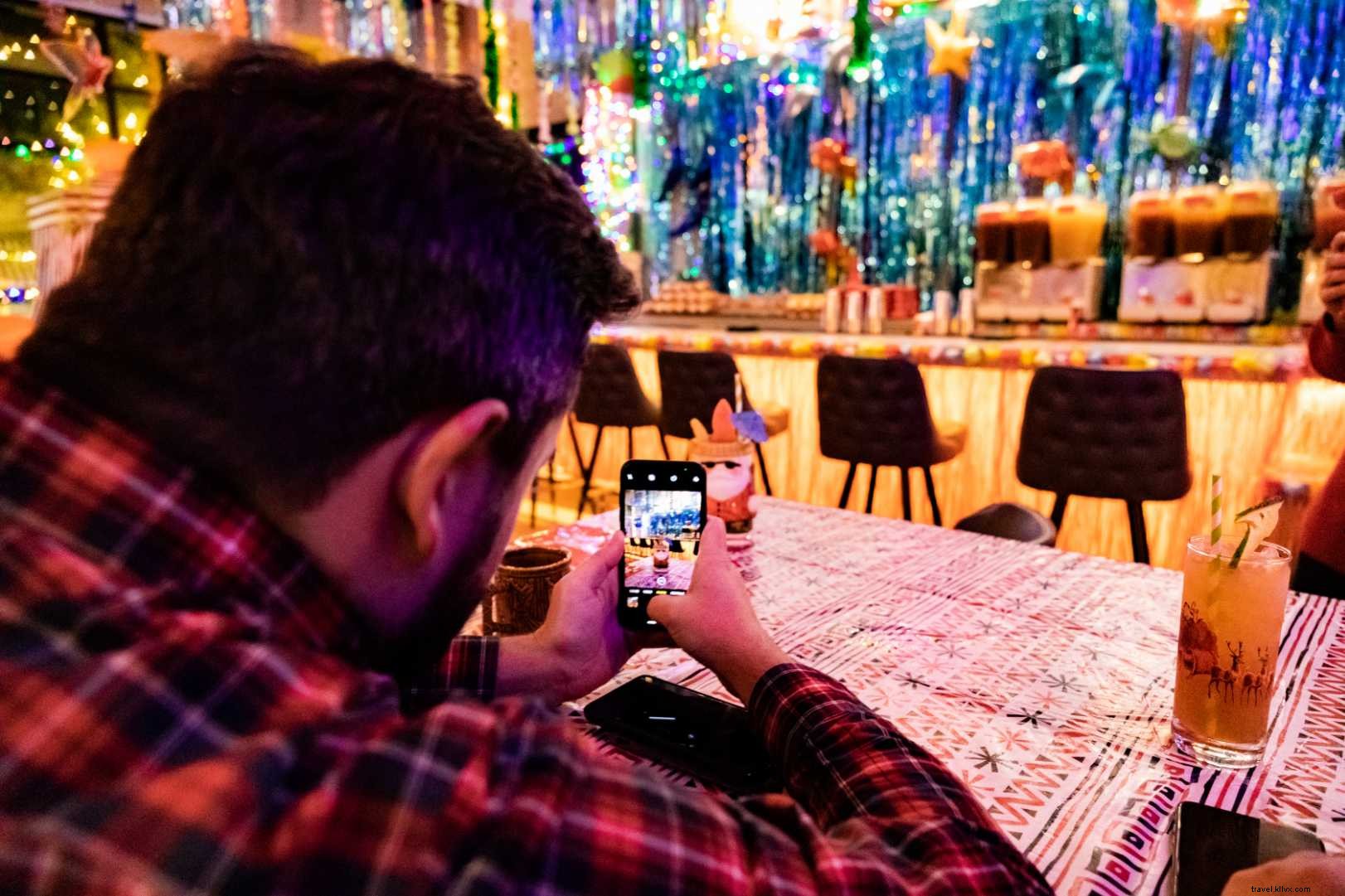 Dallas Holiday Bars: Festive Cocktails & Pop-Up Experiences