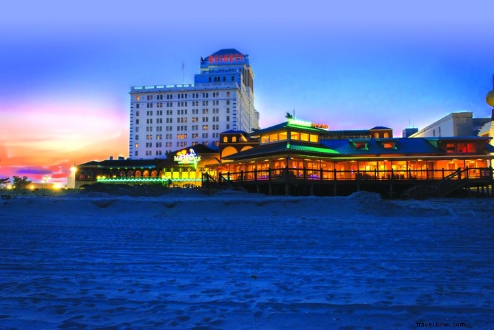 Resorts Atlantic City Casino Hotel: Premier Dining, Casino, and 25‑Hour Lounge Experience