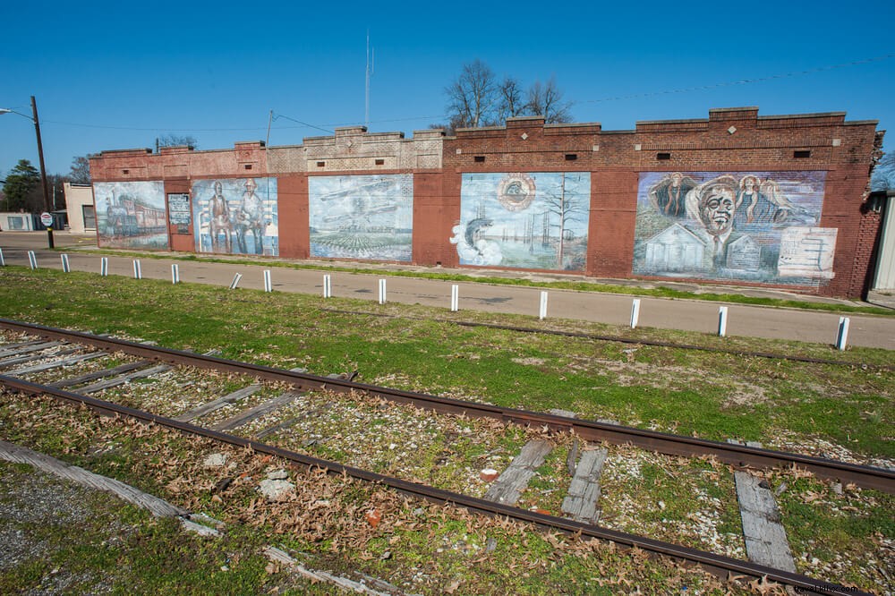 Mississippi’s Vibrant Mural Landscape: From Jackson to Starkville