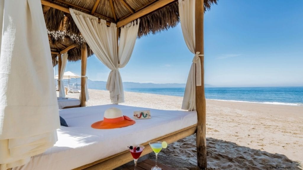 Top 10 Romantic Resorts in Mexico for Couples