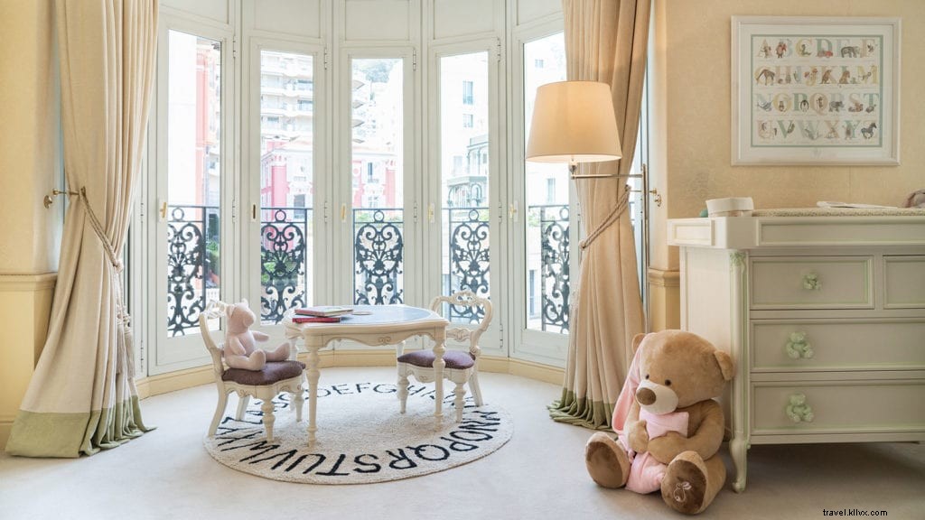 18 Kid‑Friendly Hotel Suites That Turn Every Stay Into a Family Adventure