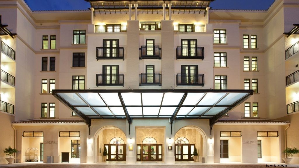 Florida’s Top Romantic Hotels for Couples Getaways