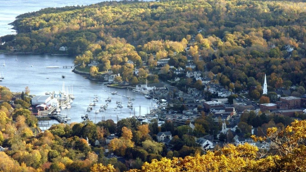 8 Family‑Friendly New England Fall Getaways That Captivate All Ages