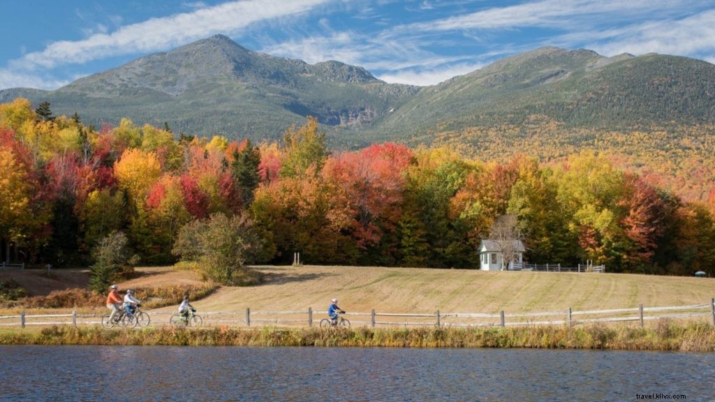 Top 10 New England Towns for Family Fall Getaways