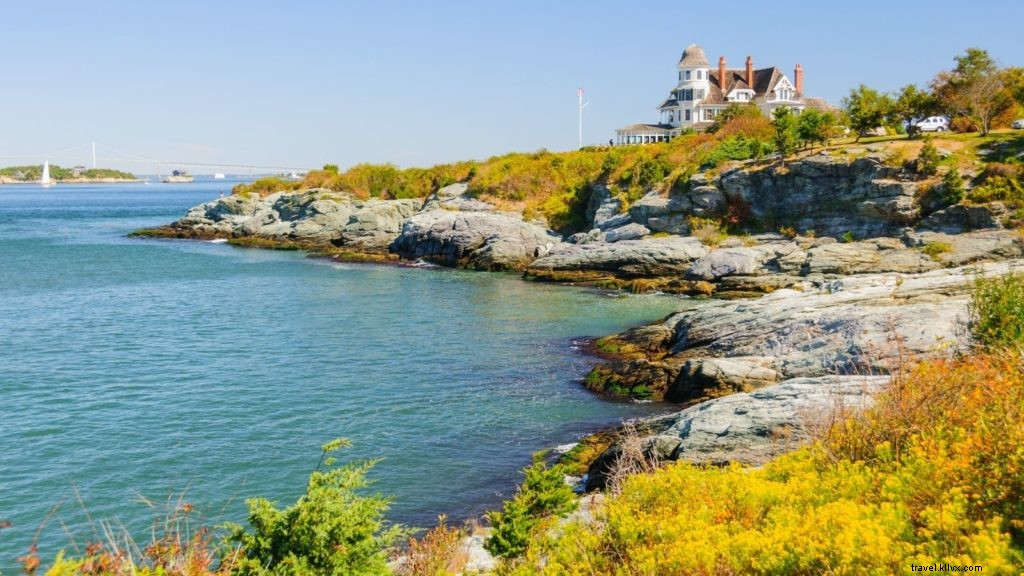 Top 10 New England Towns for Family Fall Getaways