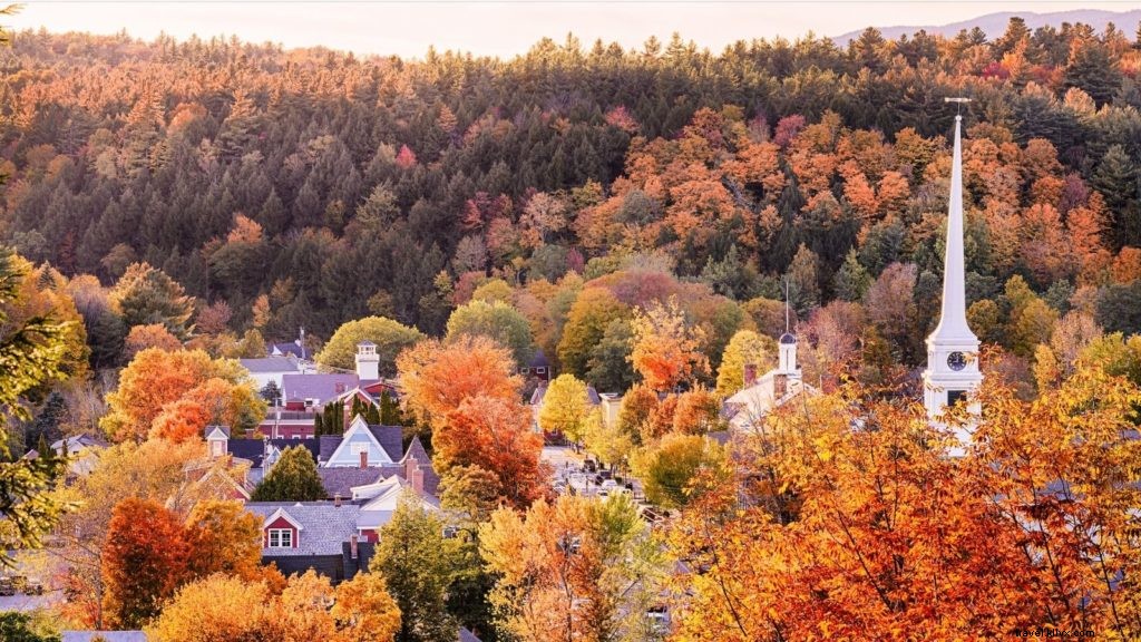 Top 10 New England Towns for Family Fall Getaways