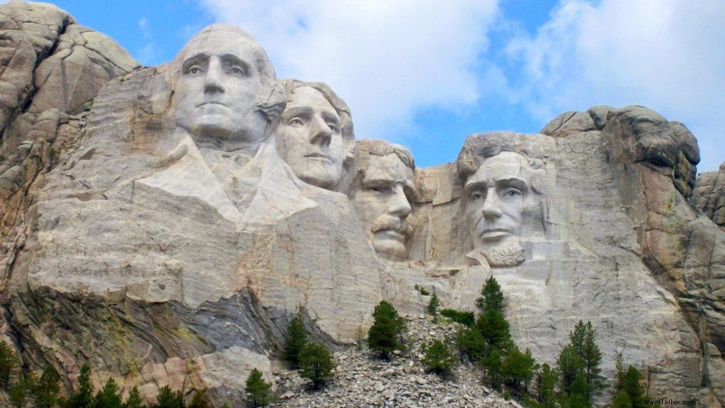 Ultimate Skip‑Gen Travel Guide: 9 Destinations that Delight Grandparents and Grandkids