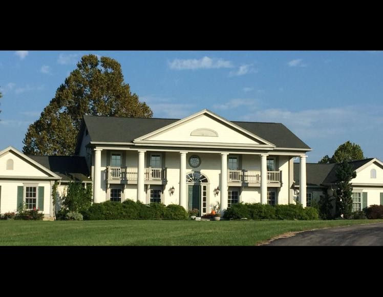 Queenslake Farm B&B – Premium Sporthorse Boarding & Lakeside Retreat