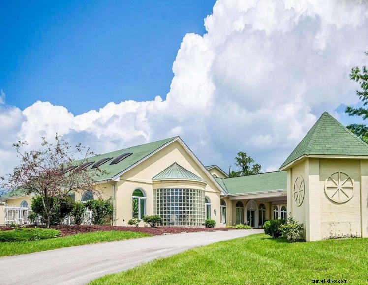 Quality Inn London – Comfortable, Affordable Stay Near Wood Creek Lake