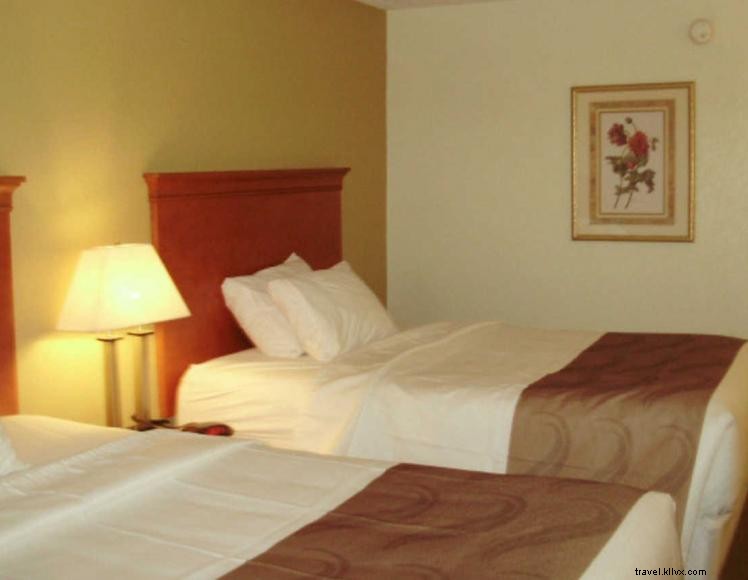 Quality Inn & Suites – Comfortable, Pet‑Friendly Stays in Florence, KY