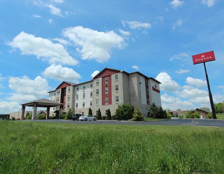 Ramada Inn – Pet‑Friendly Comfort with Indoor Pool & Jacuzzi in Shelbyville, KY