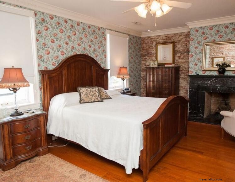 Richwood Plantation – Historic 200‑Year‑Old Riverfront Retreat in Milton, KY