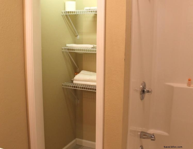 Riverside Inn – Family‑Owned Motel with River Views & Modern Comfort in Jamestown, KY