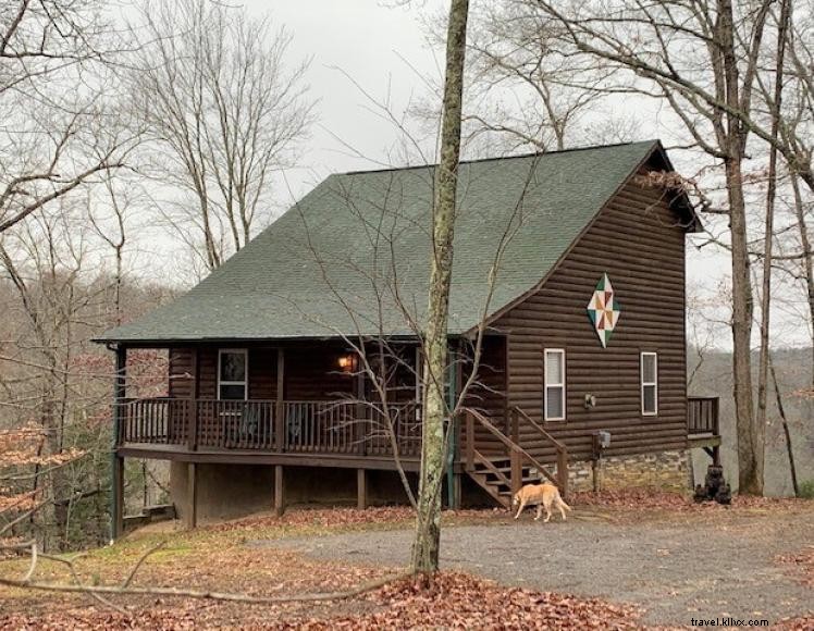Rusty s Landing: Elegant 3-Bedroom Lake Cumberland Vacation Home
