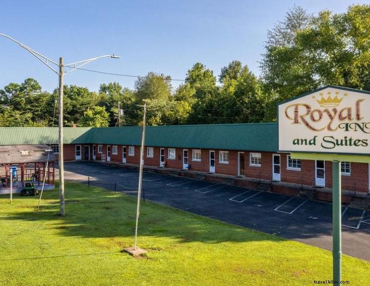 Royal Inn & Suites – Updated Rooms, 27” TV & Wi‑Fi in Marion, KY