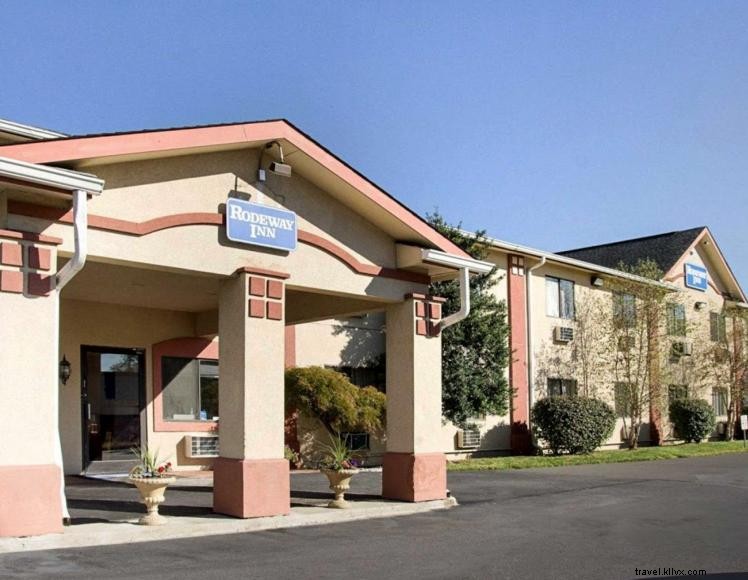 Rodeway Inn & Suites – Comfortable Stay in Florence, KY