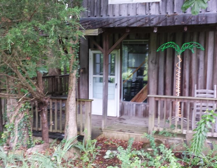 Rockin  C Cabin – Rustic Retreat with Modern Comforts