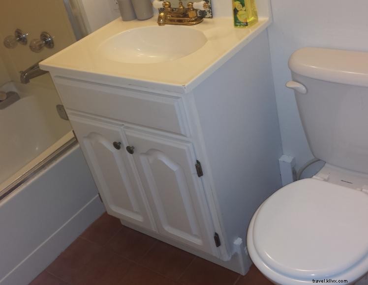 Rockin  C Cabin – Rustic Retreat with Modern Comforts