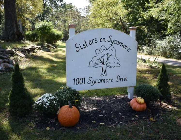 Sisters on Sycamore B&B – 25‑Acre Kentucky Retreat with Private Baths and Country Breakfast