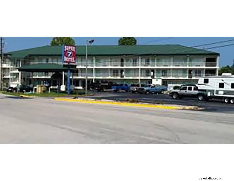 Super 7 Richmond – Family‑Operated 70‑Room Hotel with Pet Friendly Rooms