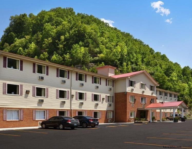 Super 8 – Prestonsburg, KY – 79‑Room Pet‑Friendly Hotel with Free Breakfast & Wi‑Fi