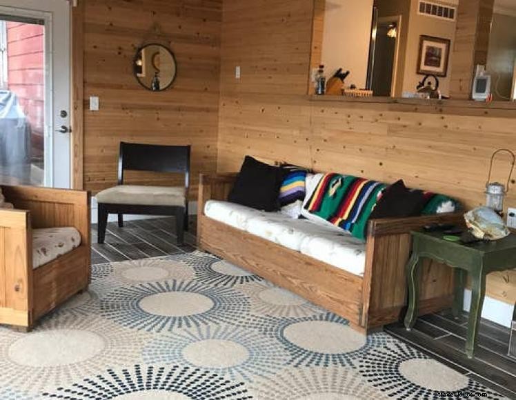 Strehl Lakeside Retreat – 4‑Bedroom Lake Cumberland Vacation Home with Deck, Fire Pit & Marina Access