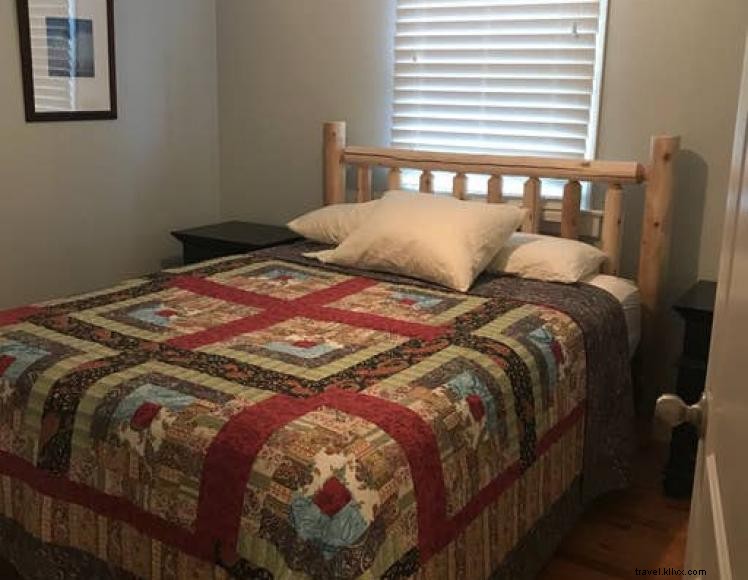 Strehl Lakeside Retreat – 4‑Bedroom Lake Cumberland Vacation Home with Deck, Fire Pit & Marina Access