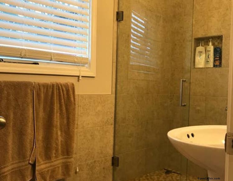 Strehl Lakeside Retreat – 4‑Bedroom Lake Cumberland Vacation Home with Deck, Fire Pit & Marina Access