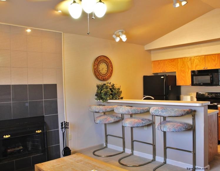 Safe Harbor Jamestown Resort & Marina – Premier Lake Cumberland Retreat