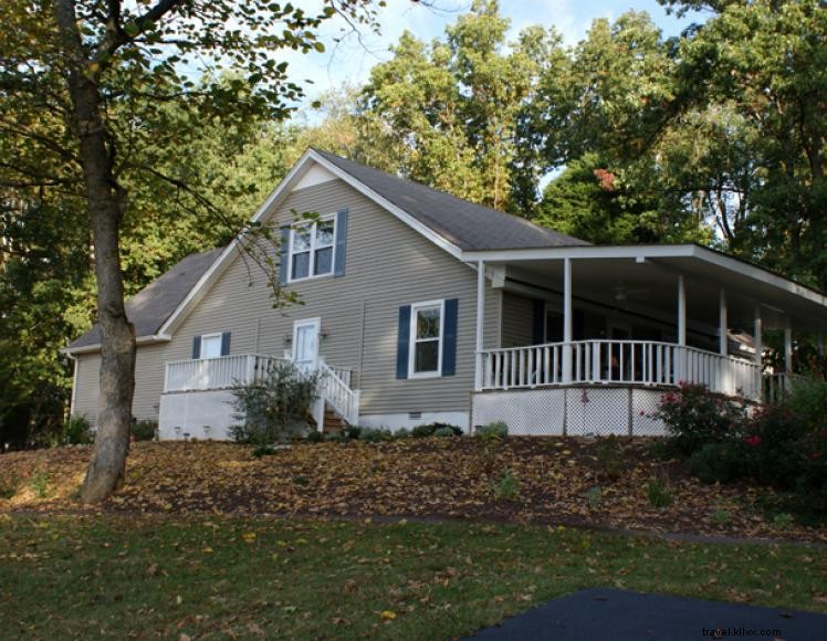 Serenity Hill Bed & Breakfast – Relaxing Hilltop Retreat Near Mammoth Cave