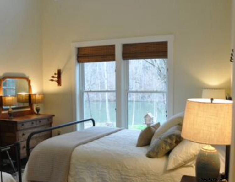 Swan Pond Cabin – Secluded Riverfront Retreat on the Cumberland River