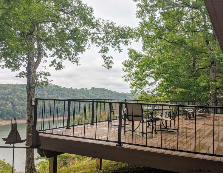 Steffen s Lake House – 4‑Bedroom Cabin with Stunning Lake Cumberland Views