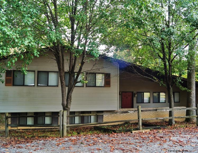 Serendipity Lakefront Retreat: 4 Beds, 2.5 Baths, Sleeps 10 – Your Lake Cumberland Escape