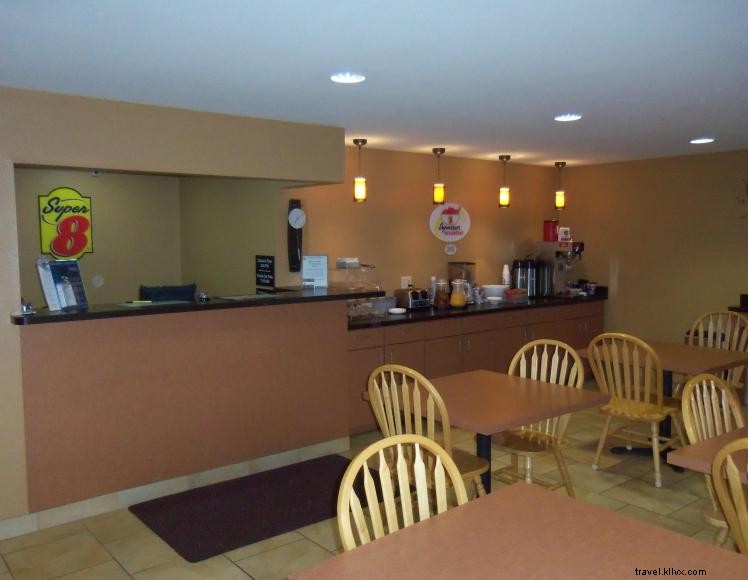 Super 8 Motel Radcliff – Comfortable & Affordable Stay Near Fort Knox