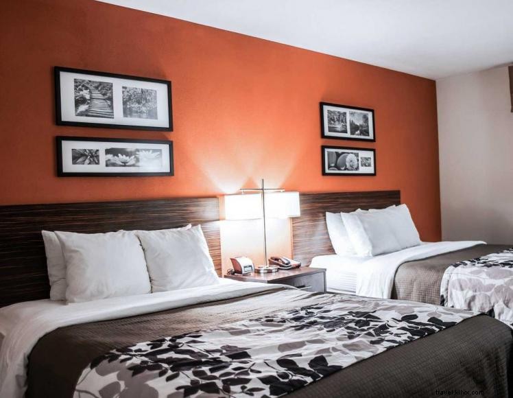 Sleep Inn & Suites – Oak Grove, KY – 66 Rooms, 3 Miles to Fort Campbell