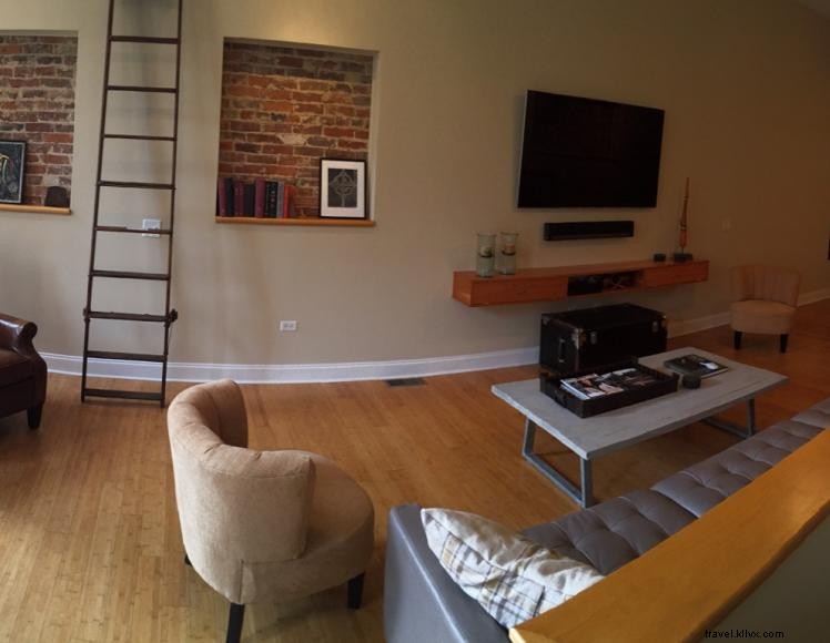 The Danville Loft – A Modern Stay in the Heart of Danville