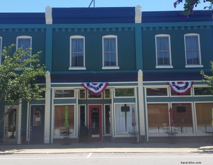 Trail Suites Inn – Luxury Accommodations on the Bourbon Trail®