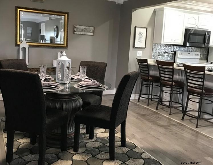 The Cornelia Suite – Luxury Retreat at Swan s Landing