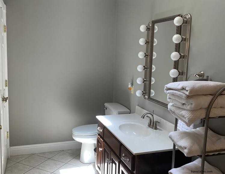 The Cornelia Suite – Luxury Retreat at Swan s Landing