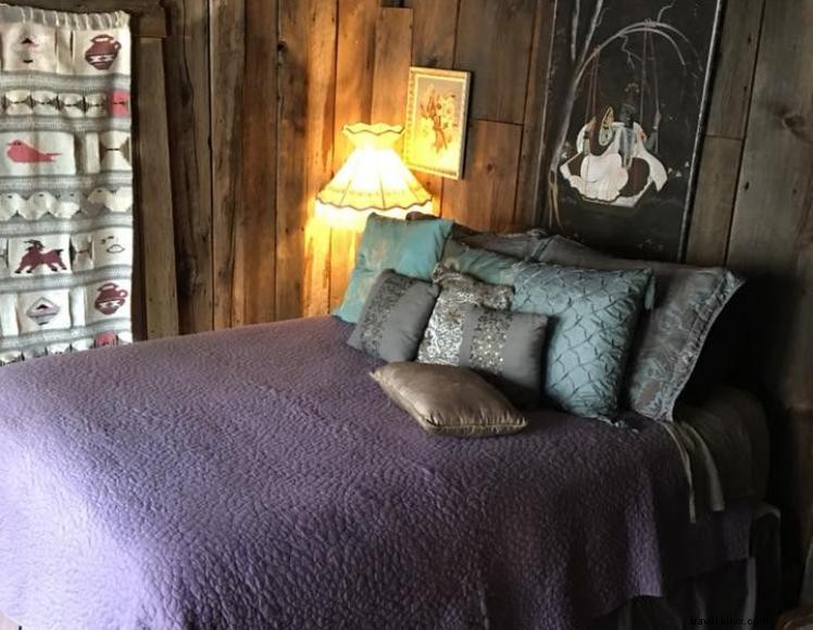 Old Hashienda – Rustic Riverfront Inn in Rabbit Hash, KY