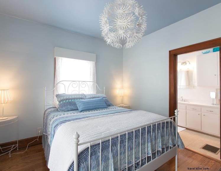 Traveler s Cottage – Authentic Craftsman Bungalow in Berea, KY