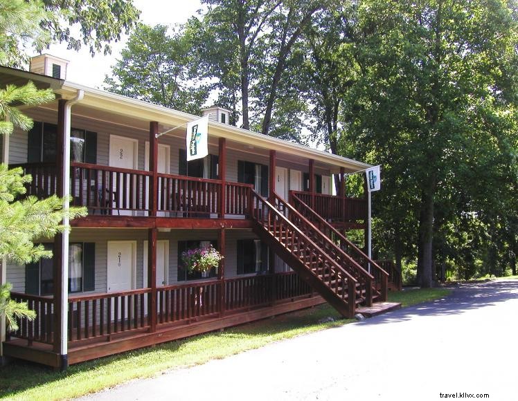 Timber Pointe Resort Park – Premium Lakeside Getaway in Jamestown, KY