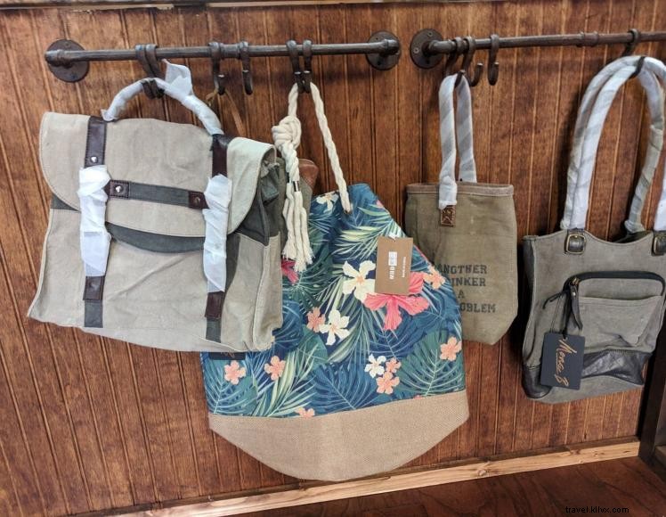 Timber Pointe Resort Park – Premium Lakeside Getaway in Jamestown, KY